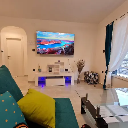 Kuca Za Odmor Rene * Jadranovo