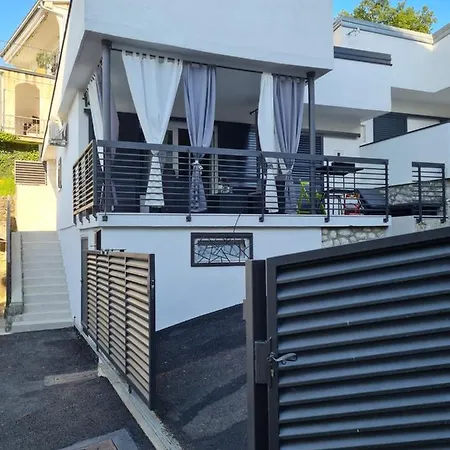 Holiday home Kuca Za Odmor Rene *