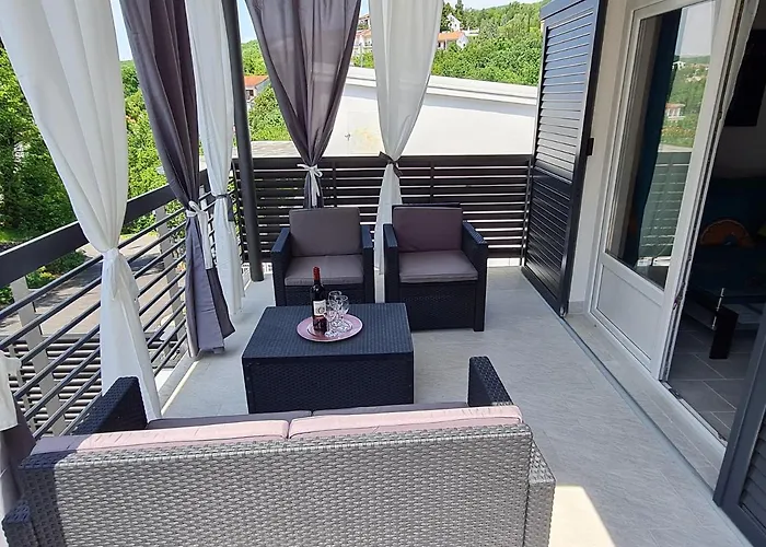 別荘 Kuca Za Odmor Rene ヤドラニヴォ